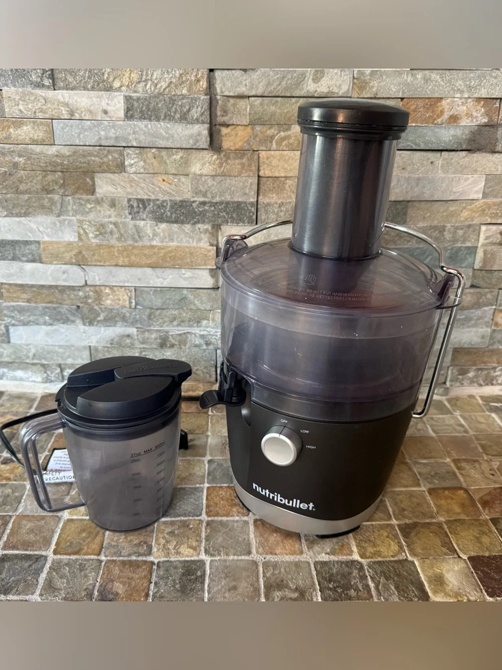 Nutribullet Compact Black Juicer + Cup
